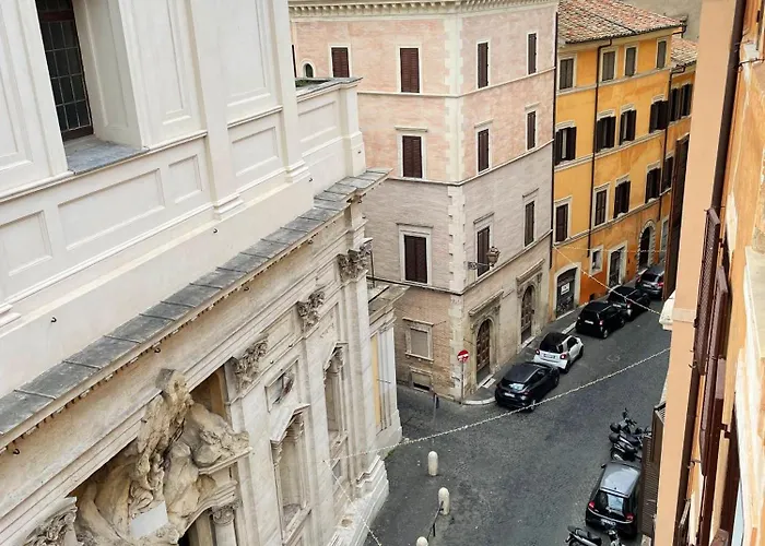 Historical Flat Apartment Rom